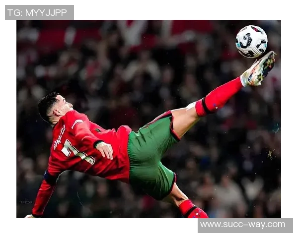 足球球星意外受伤现场缝针 忍痛坚持比赛展现顽强拼搏精神 足球球星意外受伤现场缝针 忍痛坚持比赛展现顽强拼搏精神